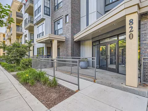 820 Emerald St #301, Saint Paul, MN 55114