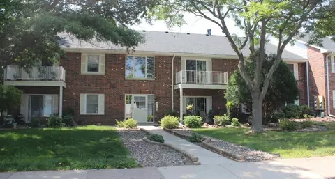 6309 Alderwood Bay #G, Woodbury, MN 55125