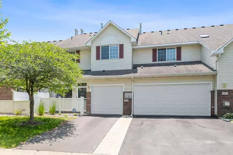 8458 Cortland Rd, Eden Prairie, MN 55344