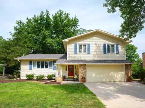 2237 Telemark Ln NW, Rochester, MN 55901