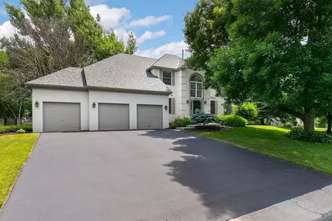 8775 Danton Way, Eden Prairie, MN 55347