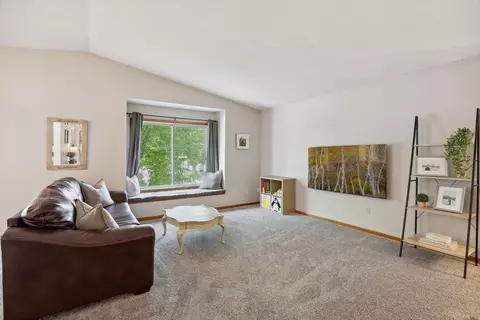 5564 Bimini Dr, Minnetonka, MN 55343