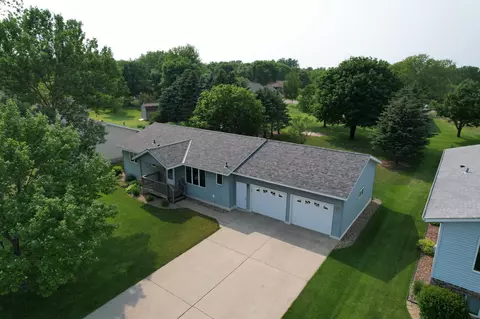 134 Par Dr, Melrose, MN 56352