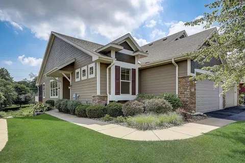 3566 Sawgrass Trl E, Eagan, MN 55123
