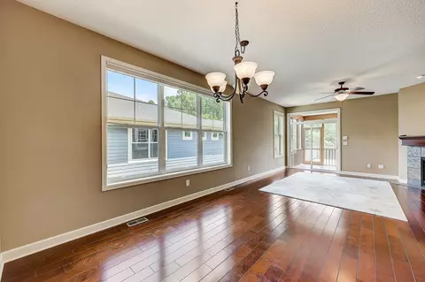 3566 Sawgrass Trl E, Eagan, MN 55123 photo 6