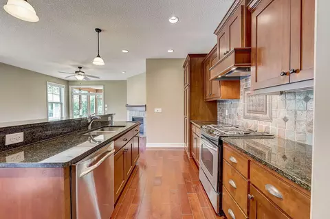 3566 Sawgrass Trl E, Eagan, MN 55123 photo 12