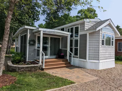 30396 Cougar Pass, Breezy Point, MN 56472