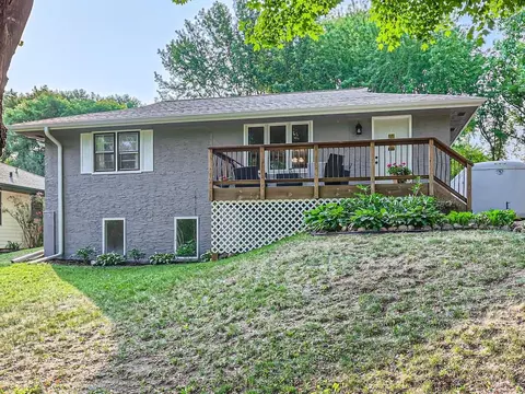 404 Mill Ave, Watertown, MN 55388