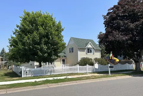 340 1st Ave NW, Plainview, MN 55964