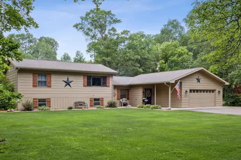 13053 Knollwood Dr, Baxter, MN 56425