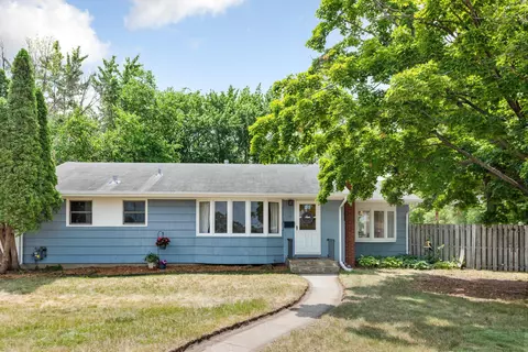 215 W 72nd St, Richfield, MN 55423
