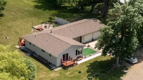 1165 3rd Ave SW, Wells, MN 56097