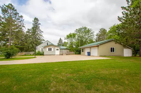 1511 Roosevelt Rd SE, Bemidji, MN 56601