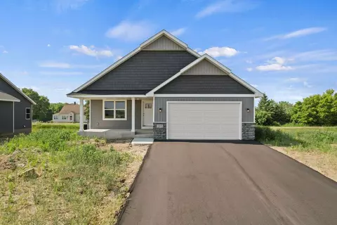 2105 Pleasant Dr, Prescott, WI 54021