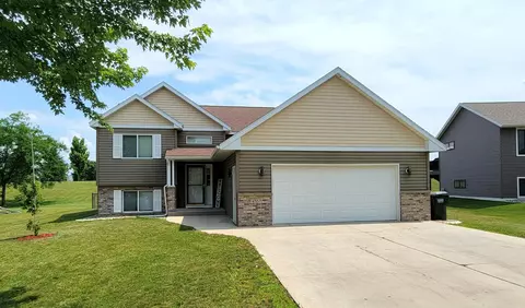 455 Ottawa Ave SE, Hutchinson, MN 55350