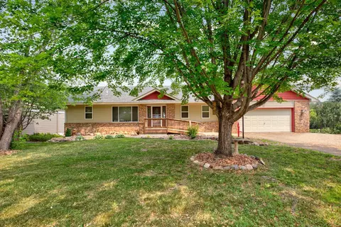 16570 Kenosha Ave, Lakeville, MN 55044