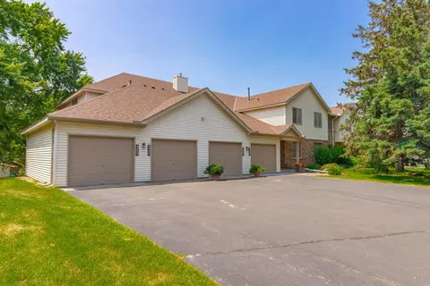 4203 Oakmede Ln #124A, White Bear Township, MN 55110