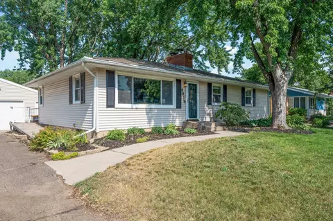 4815 Sharon Ln, White Bear Lake, MN 55110