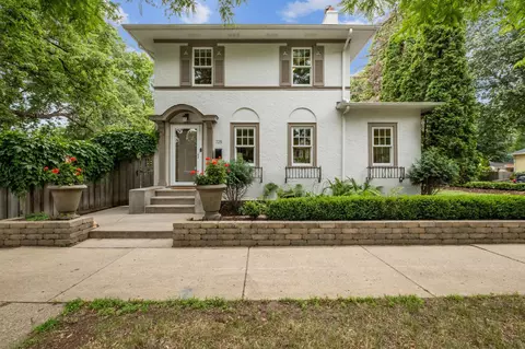725 W 53rd St, Minneapolis, MN 55419