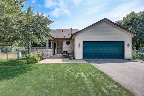 5730 Turtle Lake Rd, Shoreview, MN 55126