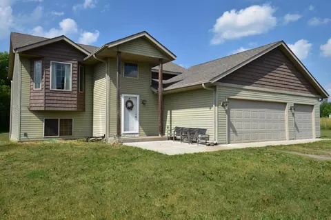 7214 133rd St, Milaca, MN 56353