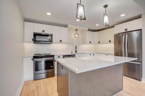 10521 Cedar Lake Rd #311, Minnetonka, MN 55305