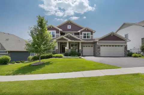9435 River Rock Dr S, Chanhassen, MN 55317
