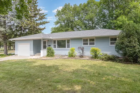 307 Lexington Ave N, New Prague, MN 56071