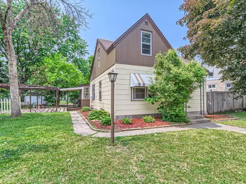 639 14th Ave N, South Saint Paul, MN 55075