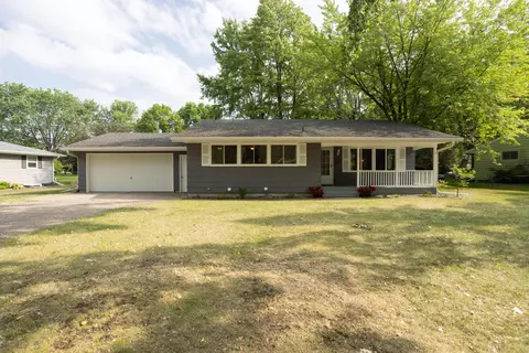 1227 Foothill Ct, Fergus Falls, MN 56537