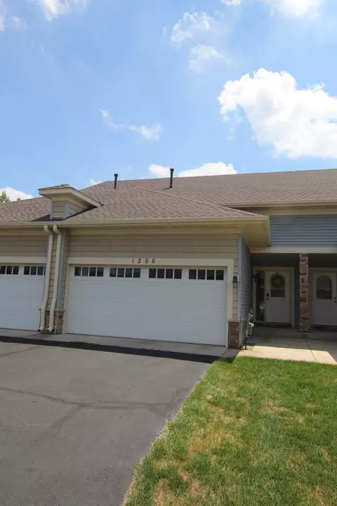 1206 45th Ave NE, Saint Cloud, MN 56304 photo 2