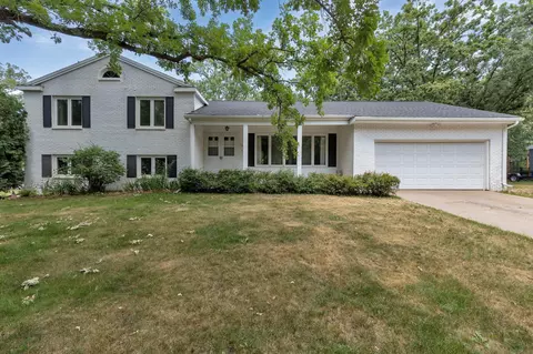 1751 Cherry Ln, Saint Cloud, MN 56304