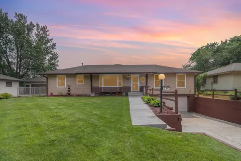 734 108th Ln NW, Coon Rapids, MN 55448