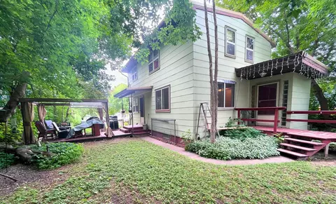 306 7th Ave, Bovey, MN 55709