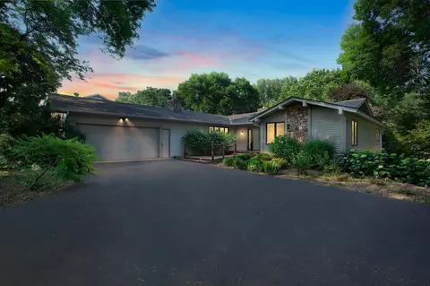 53 Teresa Dr, West Saint Paul, MN 55118