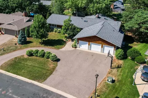 6142 Arctic Way, Edina, MN 55436