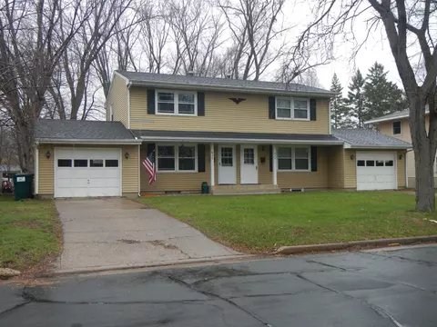635 Sunset Ln, River Falls, WI 54022