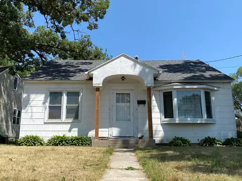 514 Pillsbury Ave, Albert Lea, MN 56007
