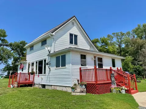 37265 160th St, Springfield, MN 56087
