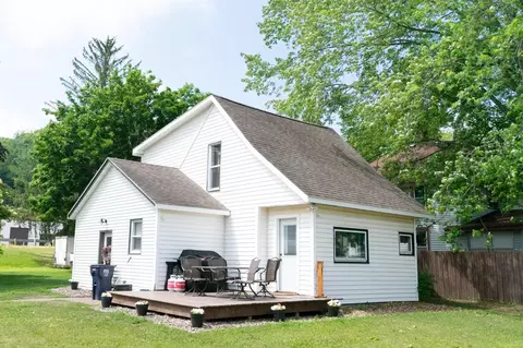 e110 Cleveland Street, Spring Valley, WI 54767