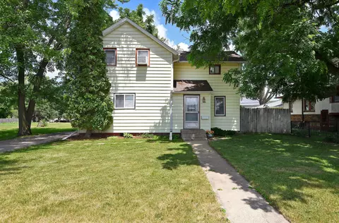 104 2nd St, Claremont, MN 55924