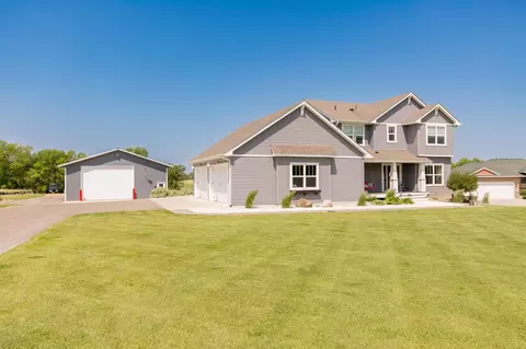 1676 Langford Trl, New Prague, MN 56071