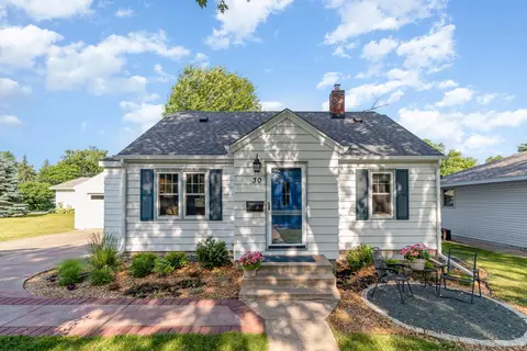 30 18th Ave N, Hopkins, MN 55343