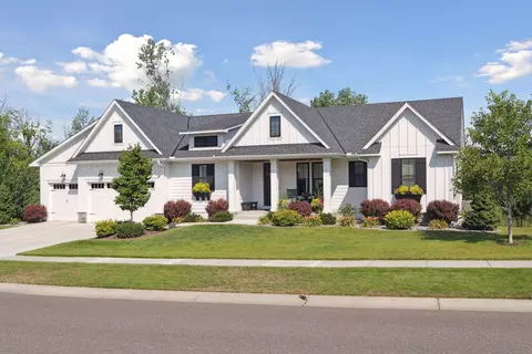 7521 Walnut Grove Ln N, Maple Grove, MN 55311