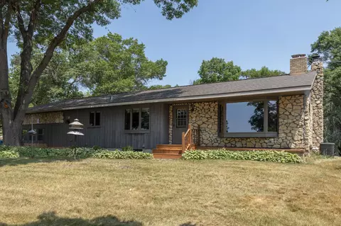 w12498 Wisconsin 35, Prescott, WI 54021