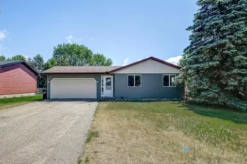 111 Rebecca Dr, Jordan, MN 55352