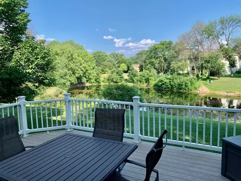 8812 Stratford Xing, Brooklyn Park, MN 55443