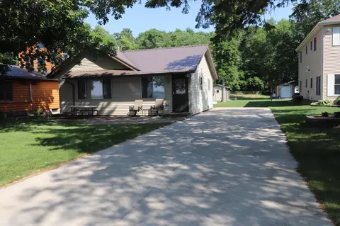 10446 Angler Dr, Grey Eagle, MN 56336 photo 2