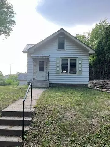 232 Cecil St SE, Minneapolis, MN 55414