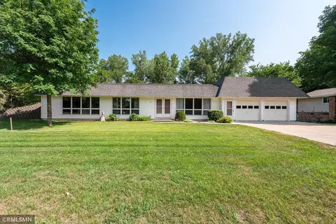 185 Ash St, Saint Paul, MN 55126